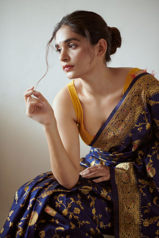Blue Colour Kanjivaram Woven Silk Saree With Blouse Piece