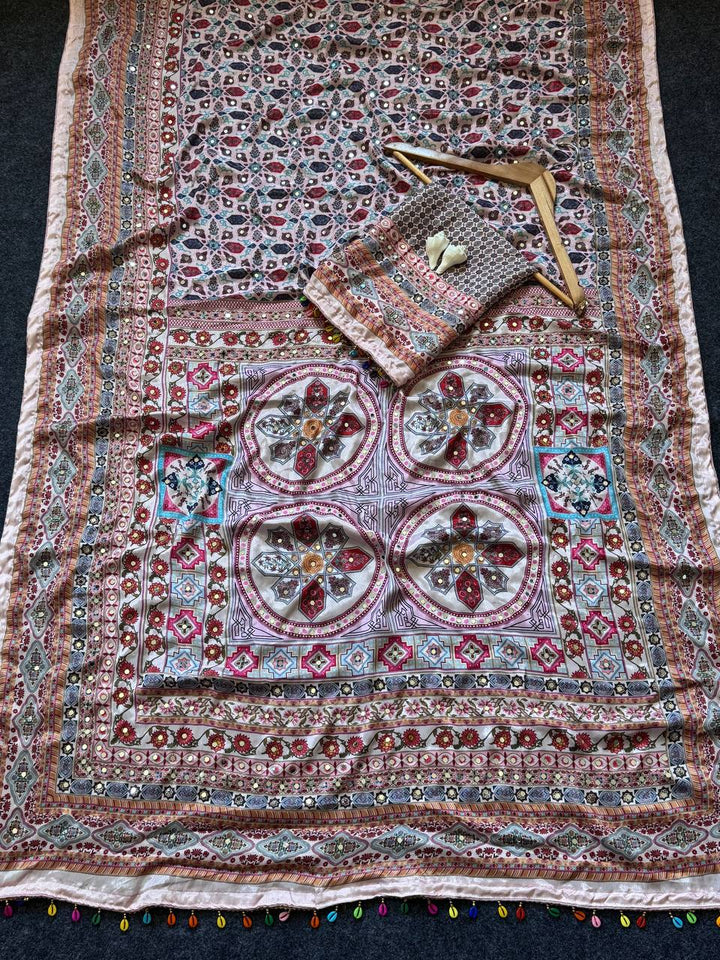 Gulbahar Kashmiri Elegance Saree