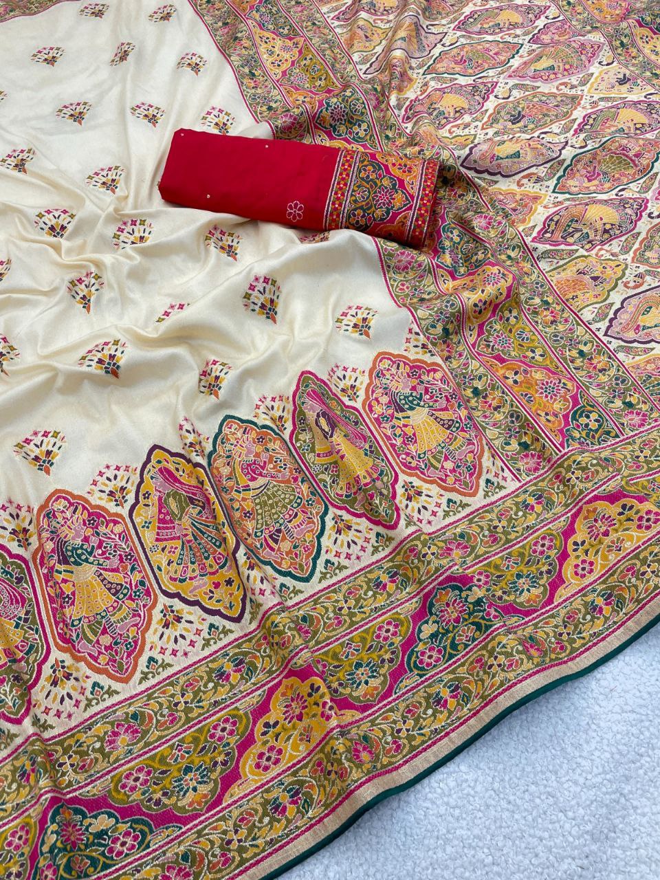Royal Paithani Elegance Soft Silk Saree with Pashmina Weaving &amp; Contrast Border - OFF WHITE
