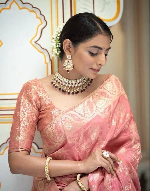 Soft Banarasi  peach  Silk  Saree With Bewitching Blouse Piece
