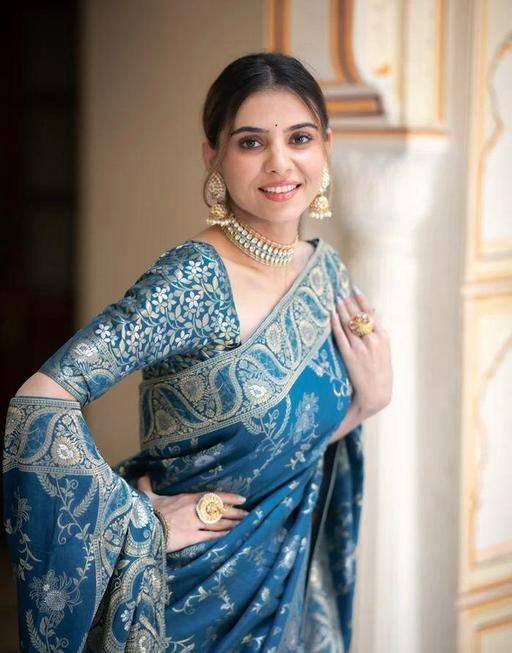 Soft Banarasi Rama Silk Saree With Bewitching Blouse Piece