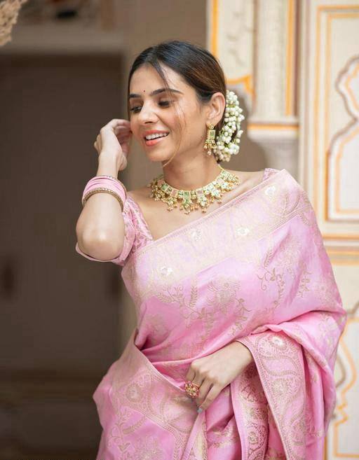 Soft Banarasi Pink  Silk Saree With Bewitching Blouse Piece
