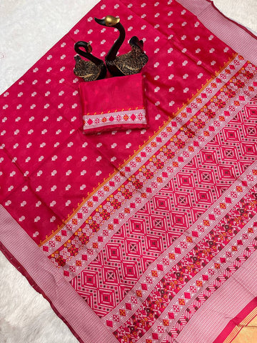 Woven Banarasi Jacquard Saree (pink)