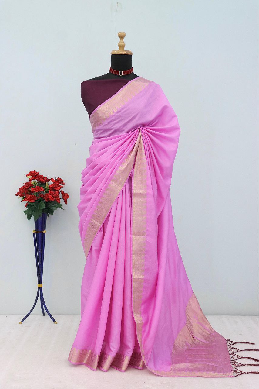 Majestic Emerald  Traditional Silk Saree with Intricate Temple Zari Weaving -LIGHT PINK