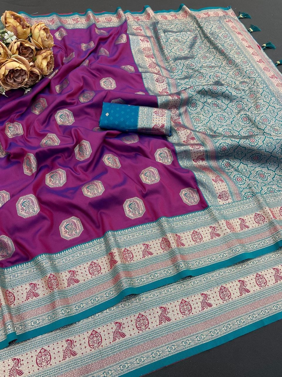 Royal WINE Jacquard Elegance Saree with Designer Pallu