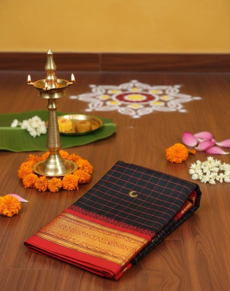 Royal  Kanjivaram Silk Saree with Elegant Checks &amp; Zari Border - BLACK