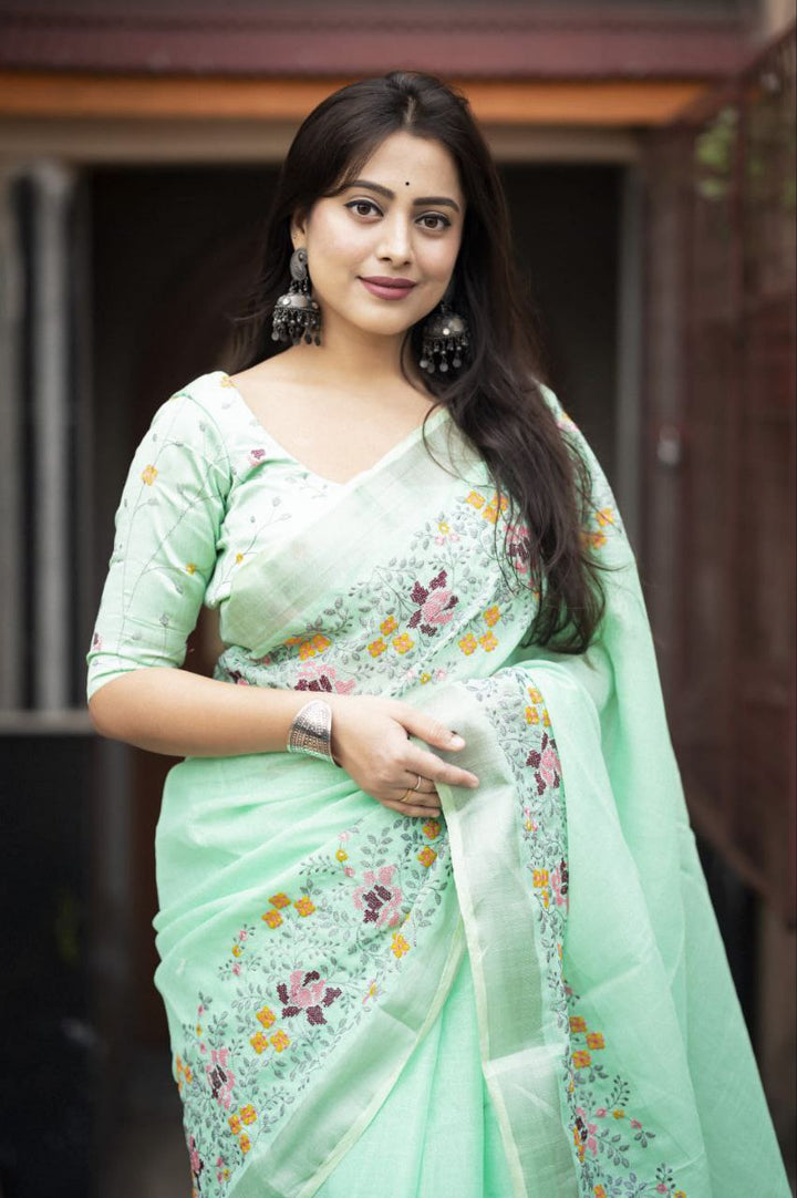New pure georgette zari chex saree