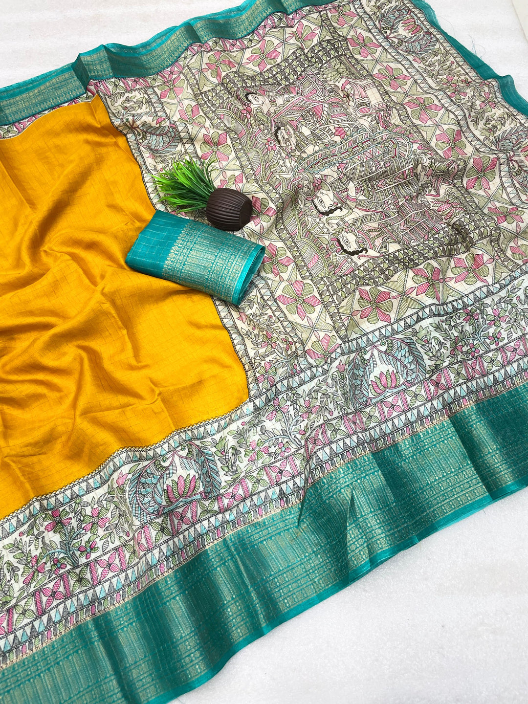Royal Two-Tone Dolla Checks Saree With Jacquard Border &amp; Contrast Designer Blouse - YELLOW