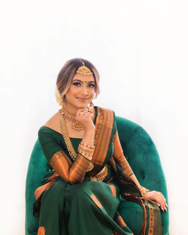 Green Colour Kanjivaram Woven Silk Saree With Blouse Piece