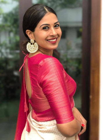 Cream and Pink Colour Kanjivaram Woven Silk Saree With Blouse Piece