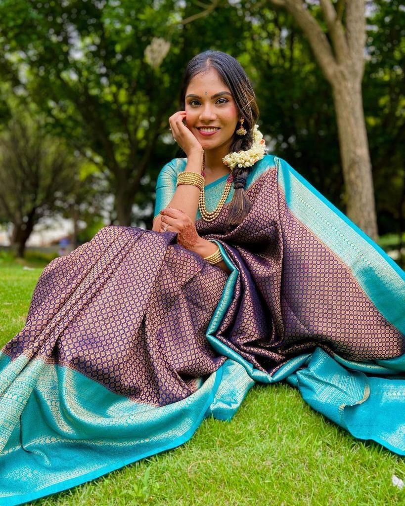 Dark Brown Colour Kanjivaram Woven Silk Saree With Blouse Piece