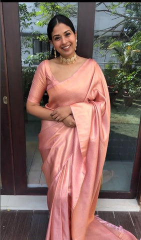 Salmon Pink Colour Kanjivaram Woven Silk Saree With Blouse Piece