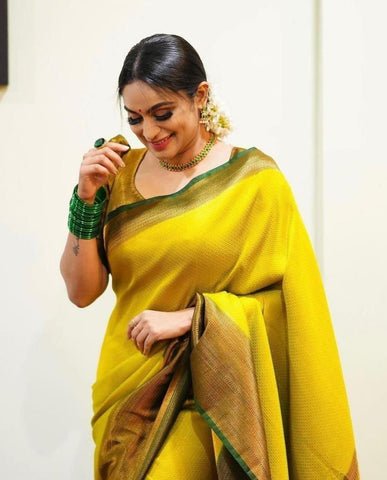 Lemon Yellow Colour Kanjivaram Woven Silk Saree With Blouse Piece