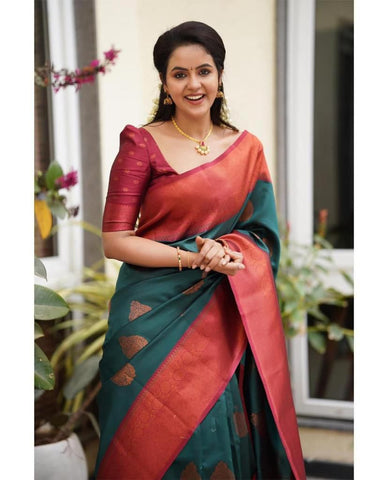 Rama Colour Kanjivaram Woven Silk Saree With Blouse Piece