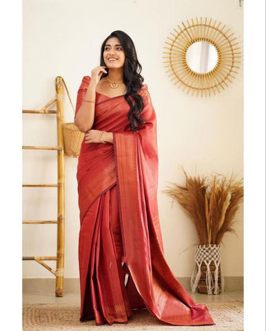 Beautiful Kanjivaram Woven Silk Saree With Blouse Piece