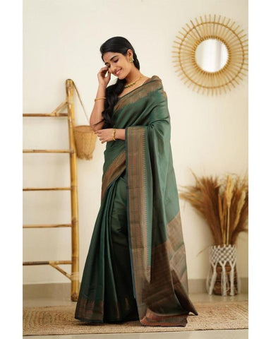 Beautiful Kanjivaram Woven Silk Saree With Blouse Piece