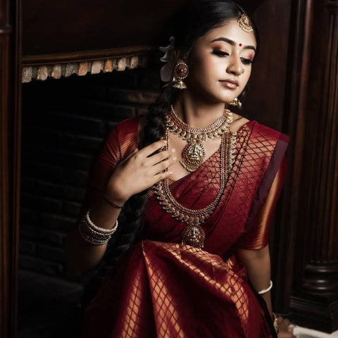 Dark Brown Colour Kanjivaram Woven Silk Saree With Blouse Piece