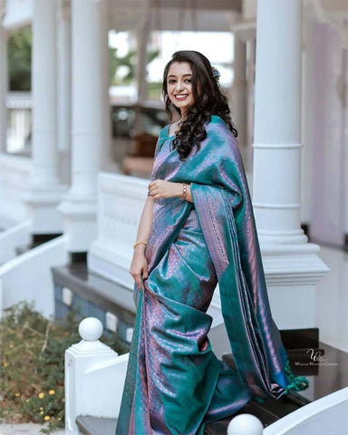 Blue Colour Kanjivaram Woven Silk Saree With Blouse Piece