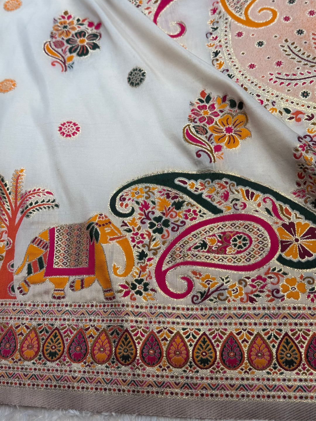 Luxury Ivory Floral Saree with Intricate Paisley Embroidery Details
