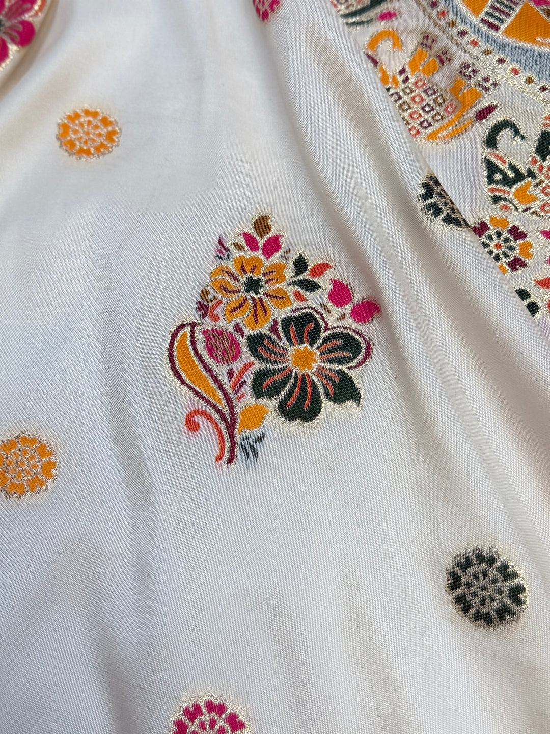 Luxury Ivory Floral Saree with Intricate Paisley Embroidery Details