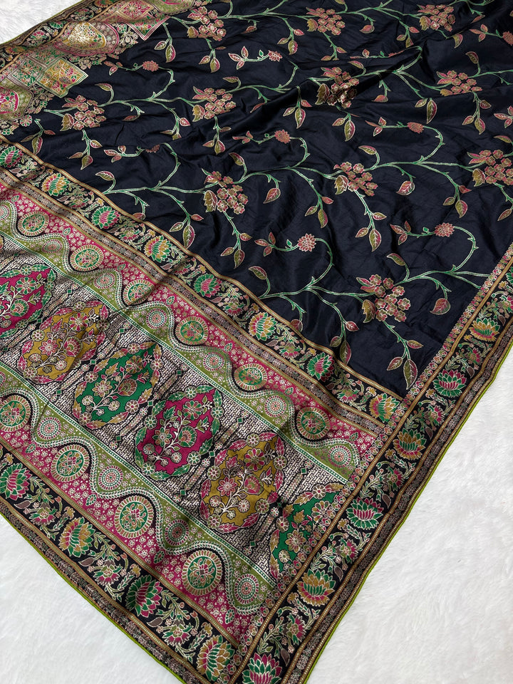 Elegant black green Woven Saree with Intricate Floral Motifs &amp; Rich Zari Border (Copy) (Copy)