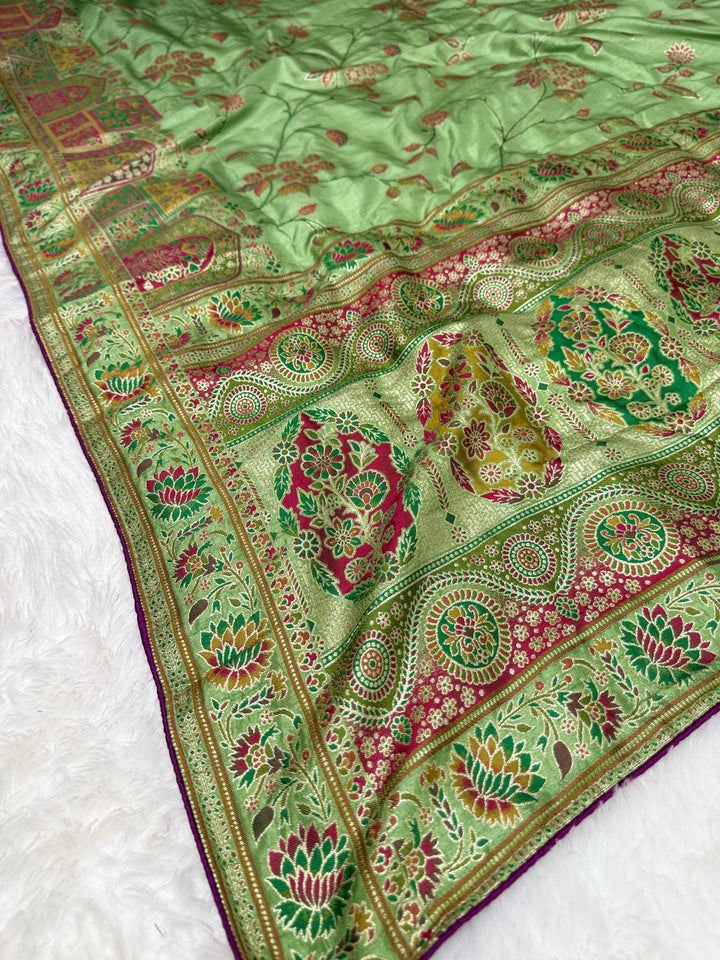Elegant pista green Woven Saree with Intricate Floral Motifs &amp; Rich Zari Border (Copy)