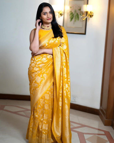 Pure Kanjivaram Silk Saree With Blouse Piece