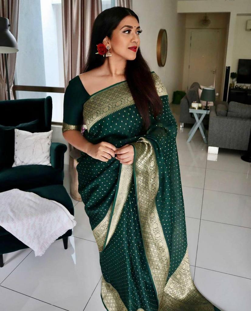 Women's Kanjivaram SoftS Silk Saree With Blouse Piece green