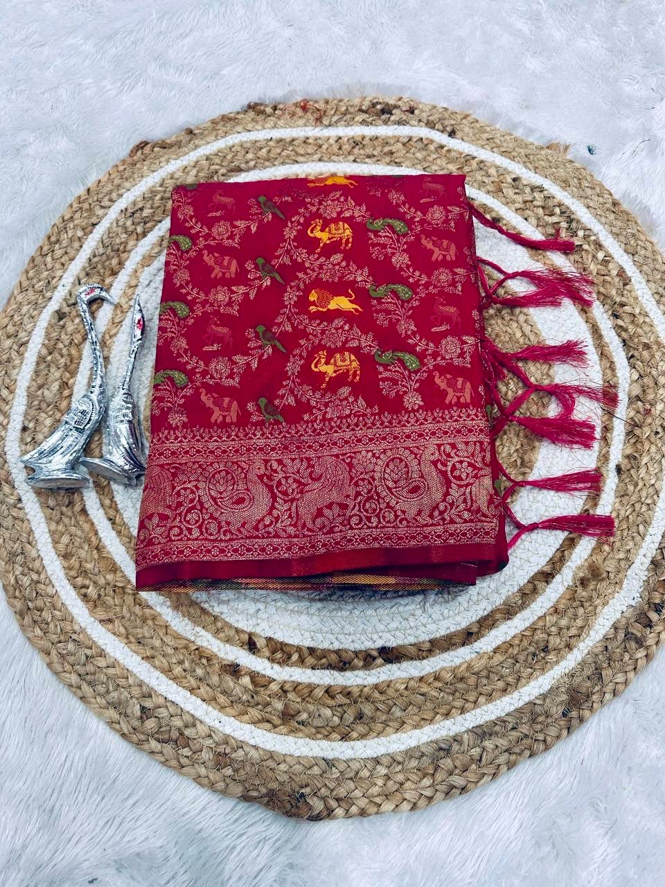Rajsi Vanya Banarasi Saree - PINK