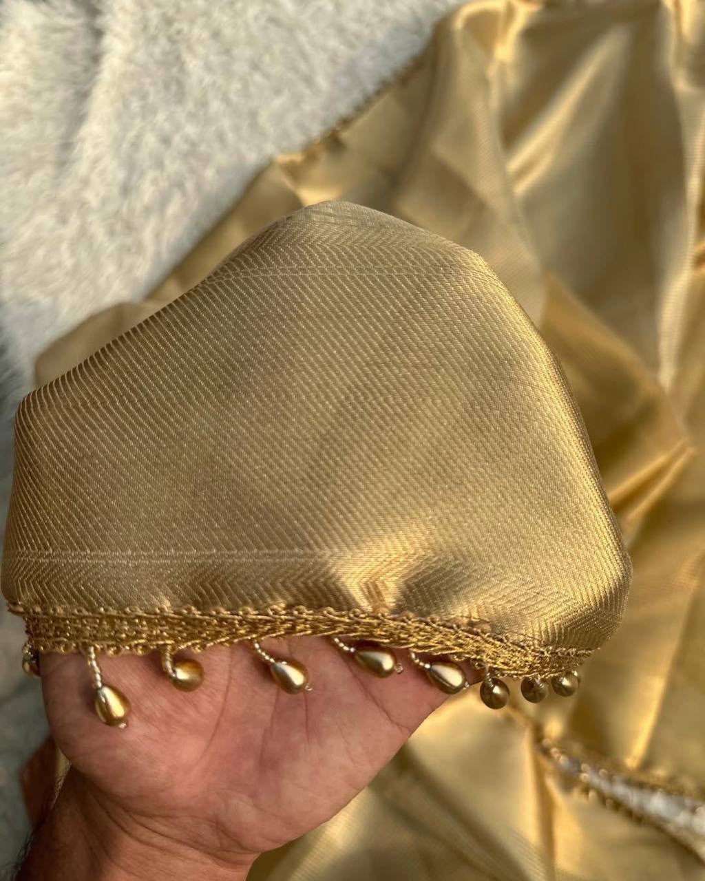 Elegant Designer Antique Gold Border - GOLDEN