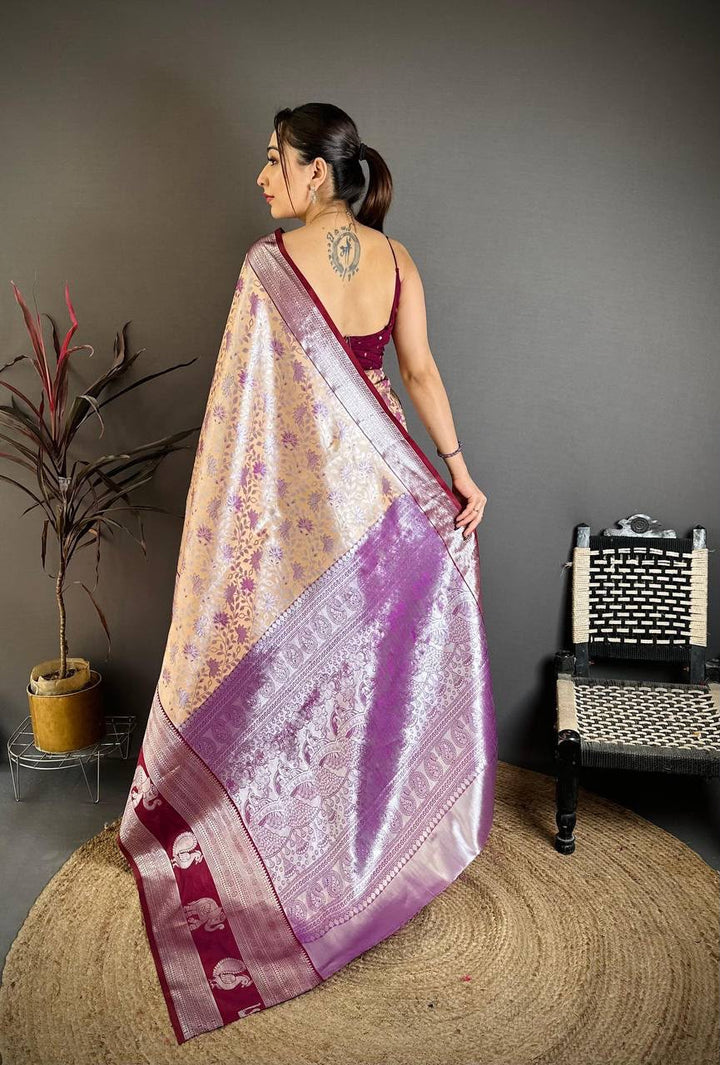Pure Kanjivaram Silk Saree with Contrast Border &amp; Rich Silver Zari Woven Pallu | Handloom Weaving | Running Work Blouse-BEIGE