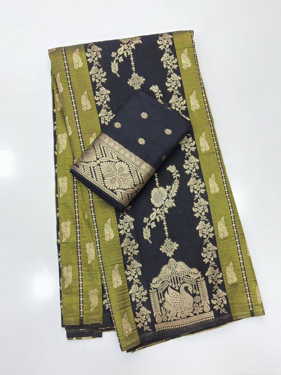Royal Wedding Wear Paithani Silk Saree with Floral Zari Weaving - BLACK