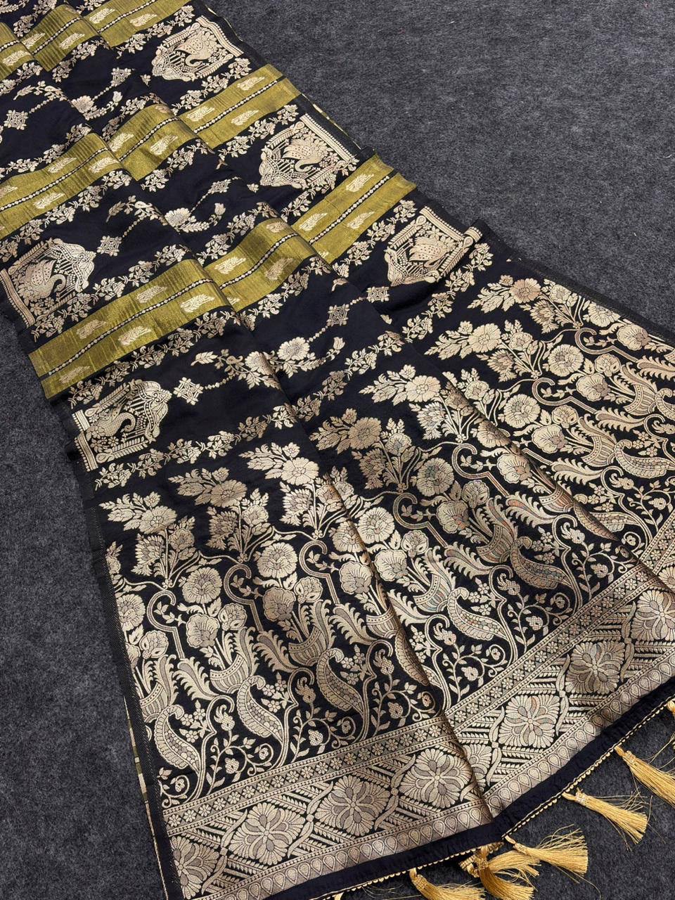 Royal Wedding Wear Paithani Silk Saree with Floral Zari Weaving - BLACK