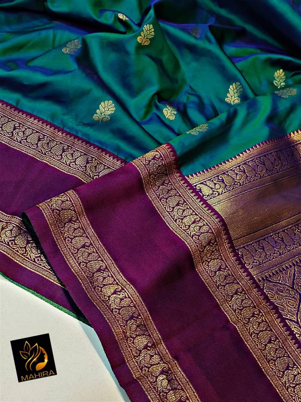 Premium Kanjivaram Soft Silk Saree with Copper Zari Jaal Weaves &amp; Rich Zari Pallu - RAMA