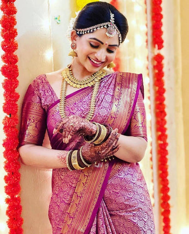 Pink Colour Kanjivaram Woven Silk Saree With Blouse Piece