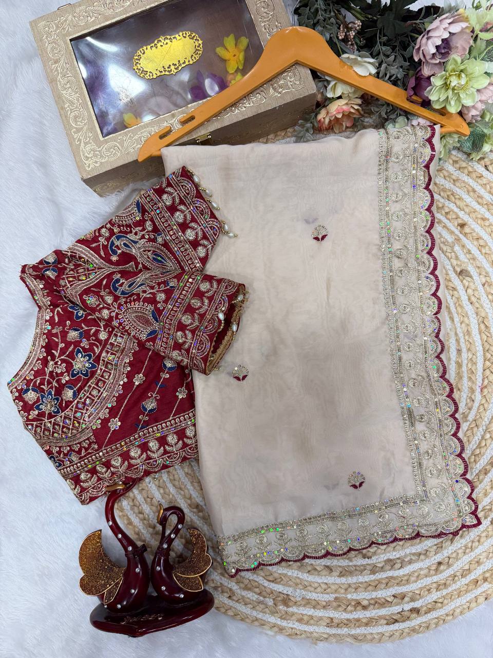 Vaidehi Rangoli Silk Saree -Off white