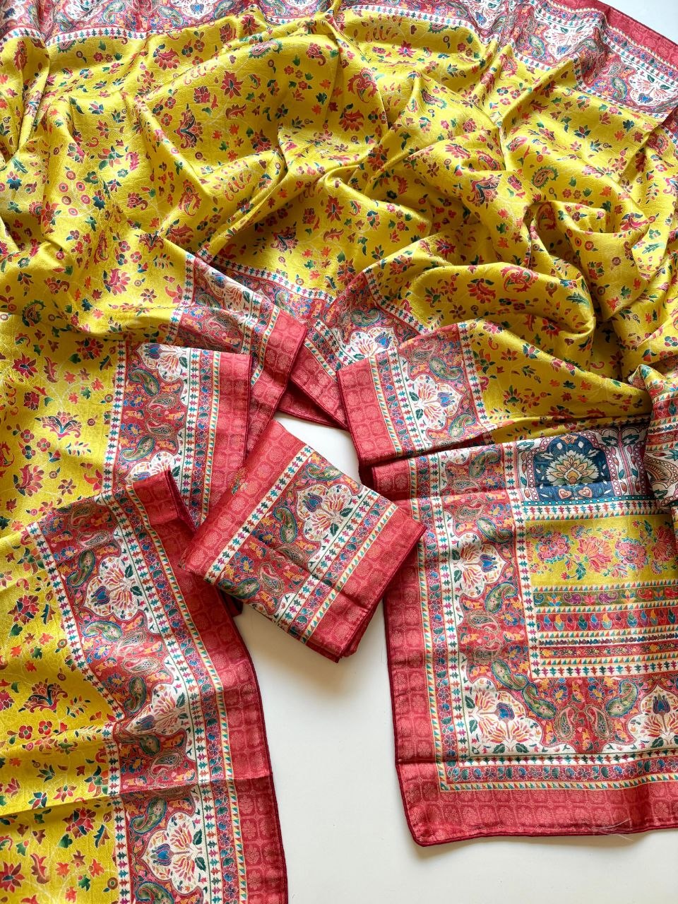 Elegant Pure Dola Jari Weaving Softy Silk Saree - YELLOW
