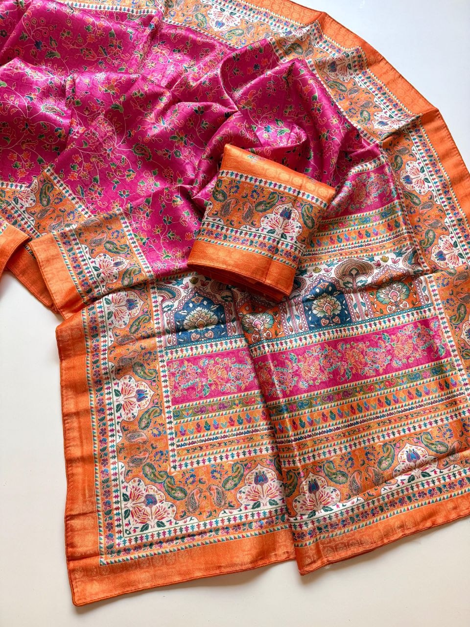Elegant Pure Dola Jari Weaving Softy Silk Saree - PINK