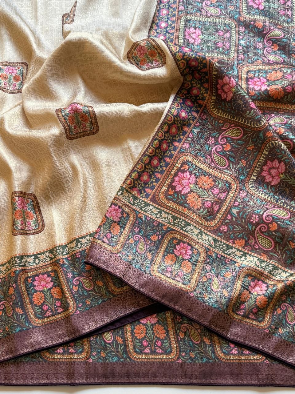 Roopkala Premium Jari Weaving Softy Silk Saree = CREAM AND BLACK