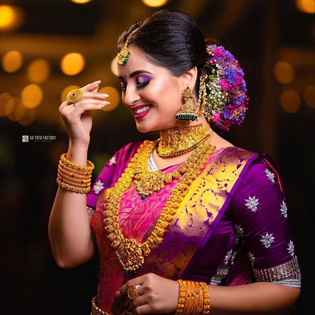 Dark Pink Colour Kanjivaram Woven Silk Saree With Blouse Piece