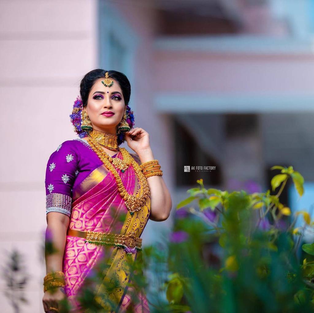 Dark Pink Colour Kanjivaram Woven Silk Saree With Blouse Piece