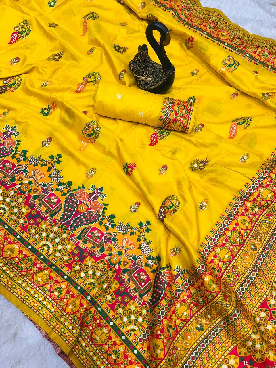 Glamorous  Pashmina Saree With Pulsating Blouse Piece - YELLOW