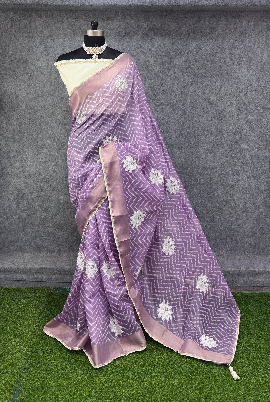 Elegant Purple &amp; Silver Zigzag Designer Saree with Floral Buti Work