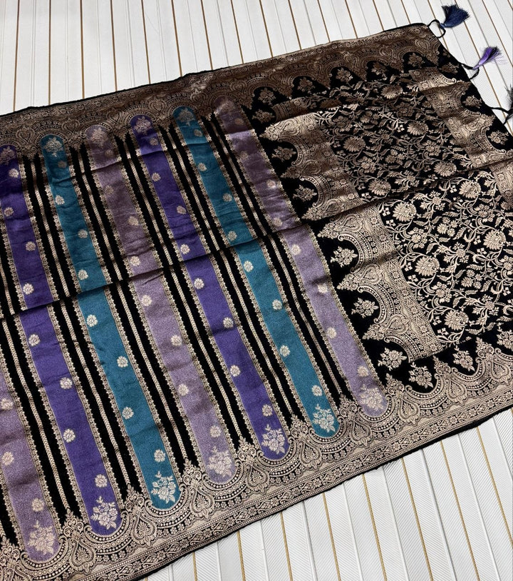 Roopkala Jacquard Saree  -  BLACK