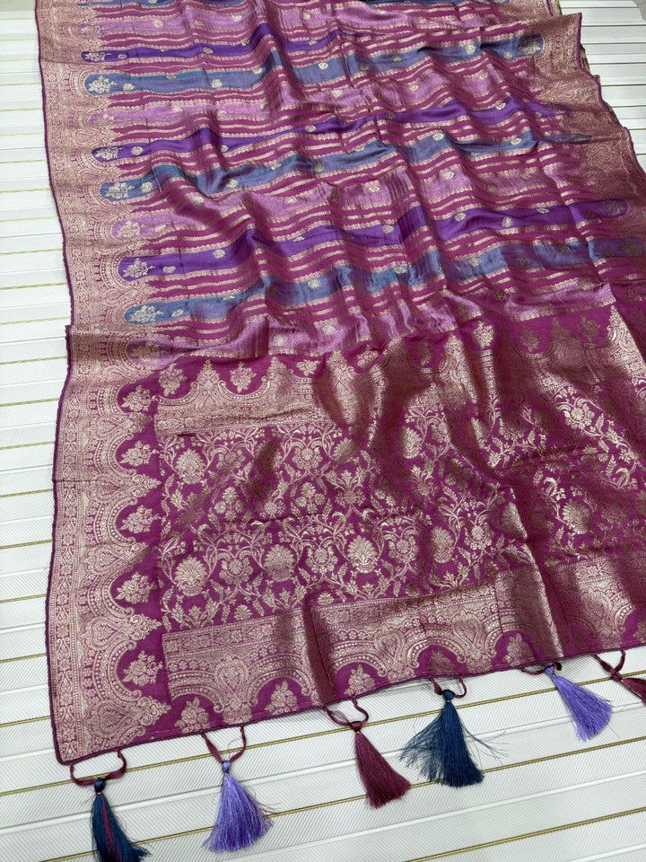 Roopkala Jacquard Saree  - PINK