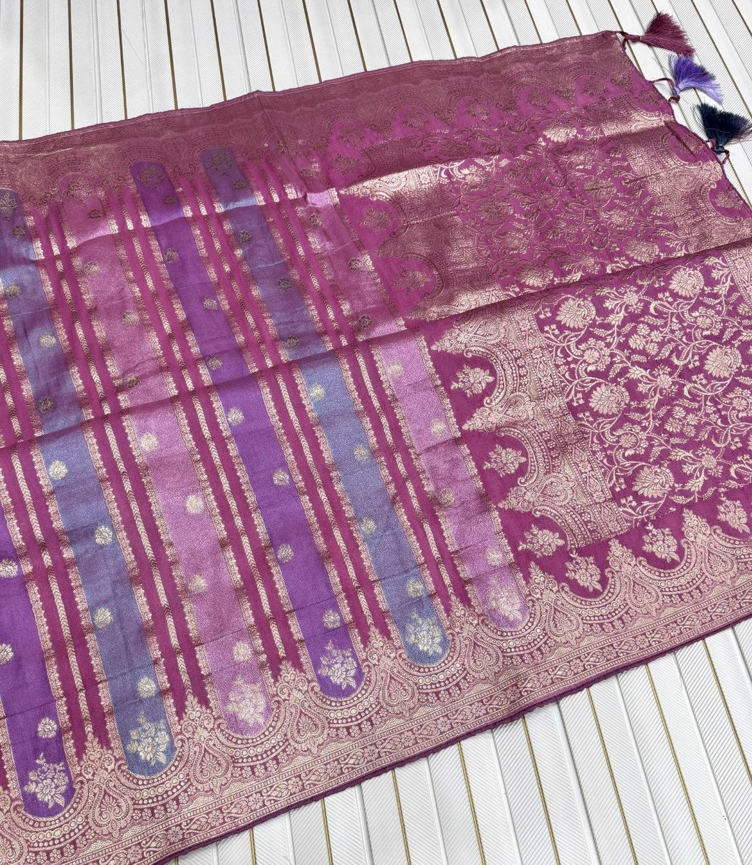 Roopkala Jacquard Saree  - PINK