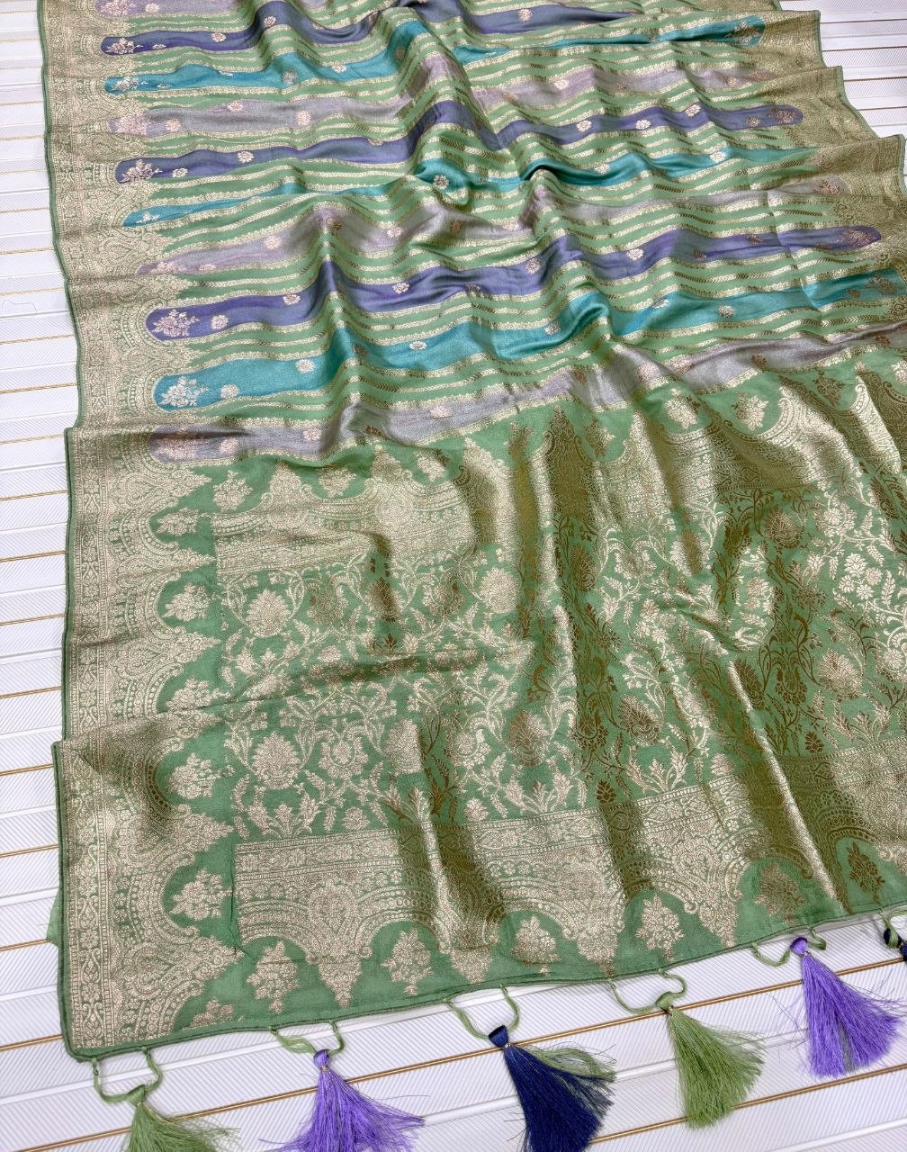 Roopkala Jacquard Saree  - PISTA