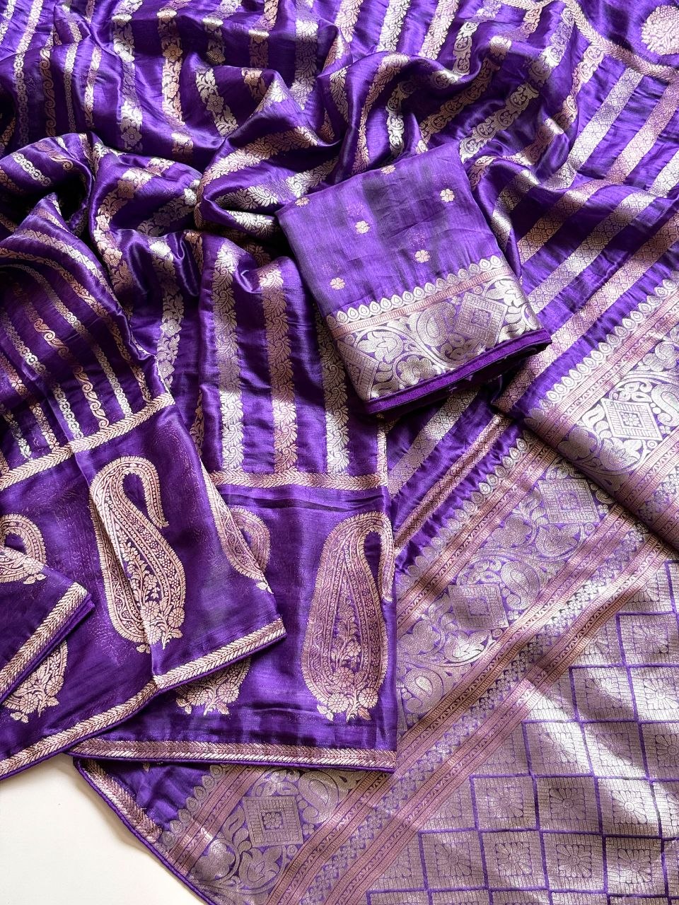 Maharani Amethyst Banarasi Saree - PURPLE