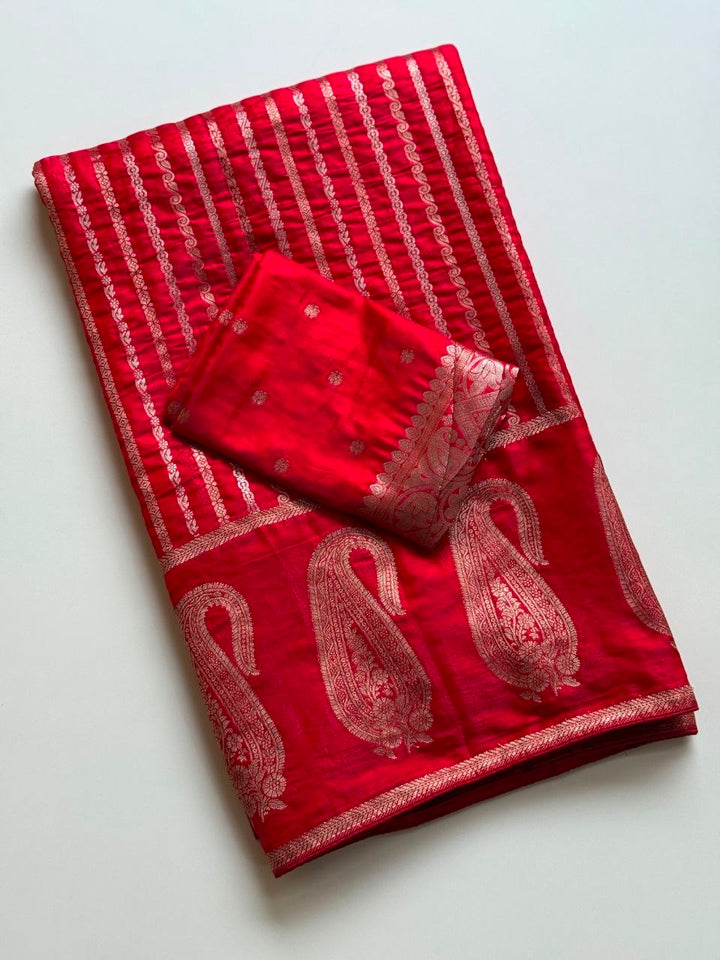 Maharani Amethyst Banarasi Saree - RED