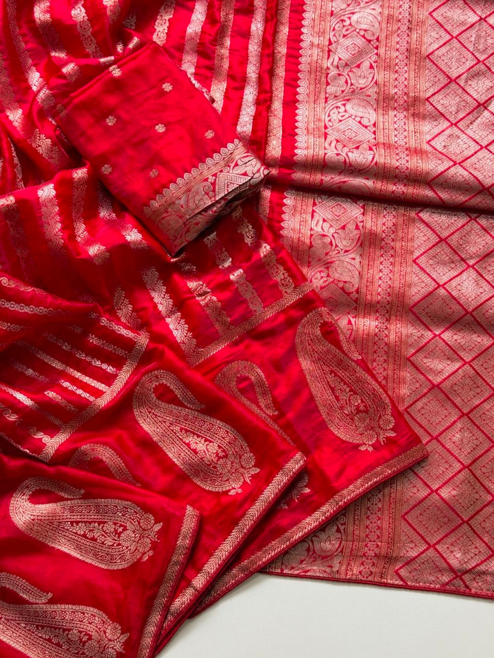 Maharani Amethyst Banarasi Saree - RED